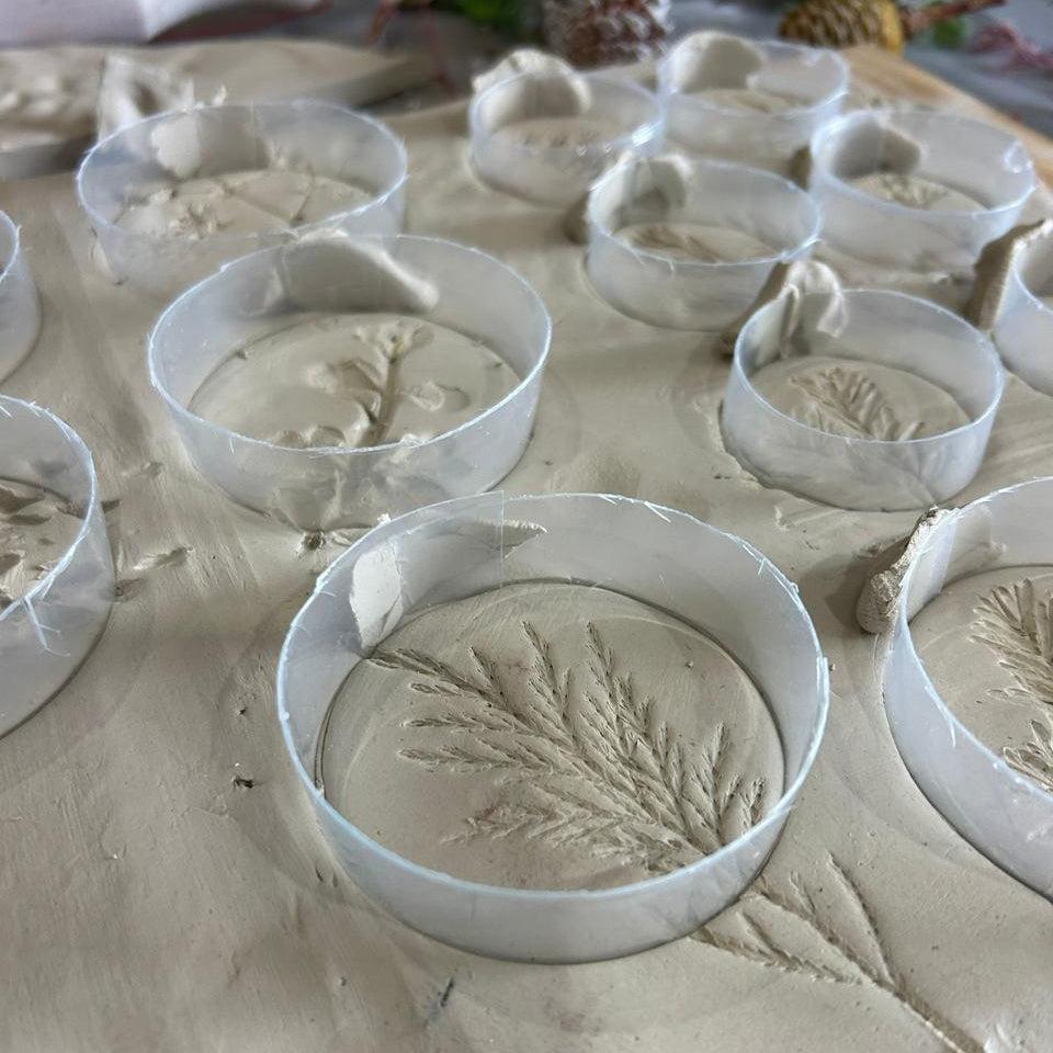 Relief Art Christmas Ornaments Workshop | Sun, 29 Nov  | Durbanville - Oatlands Cafė